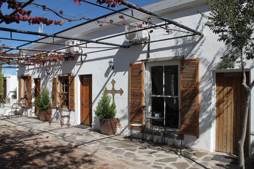 Cape Karoo Guesthouse Beaufort West Exterior photo