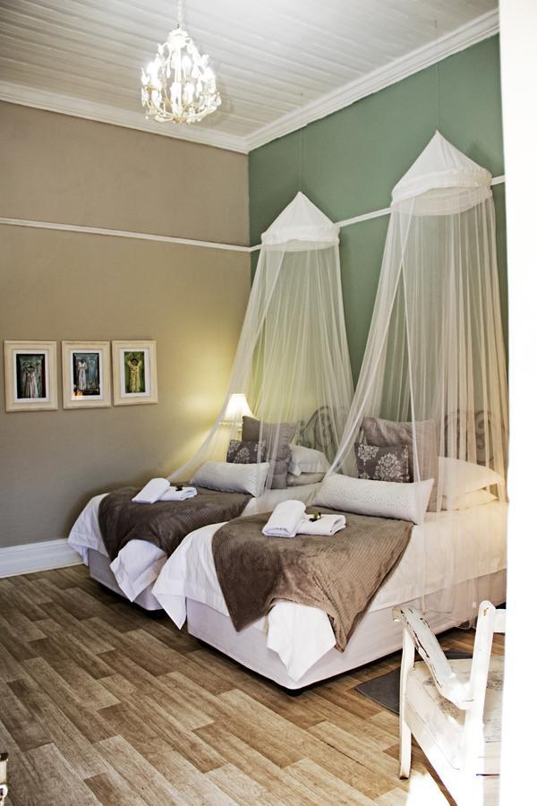 Cape Karoo Guesthouse Beaufort West Exterior photo